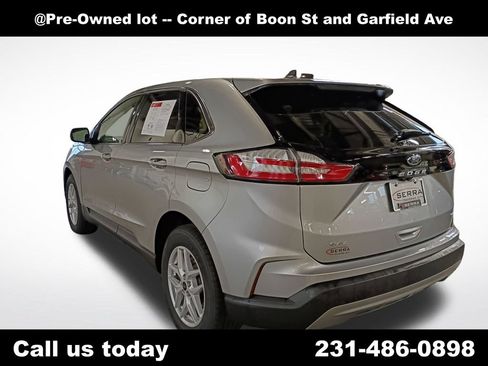 Used 2024 Ford Edge SEL AWD/4WD image 3