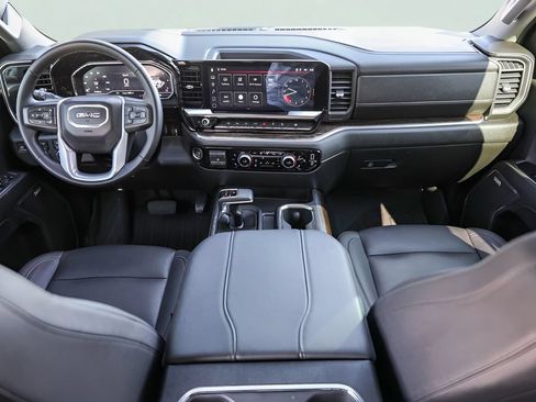 Used 2024 GMC Sierra 1500 Elevation w/ Elevation Premium Package AWD/4WD image 28
