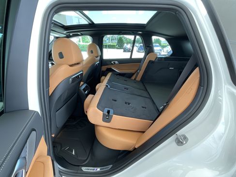 New 2026 BMW X5 xDrive40i w/ M Sport Package image 28