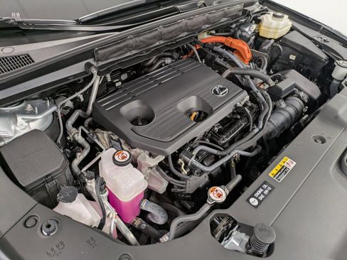 Used 2024 Lexus RX 350h image 30