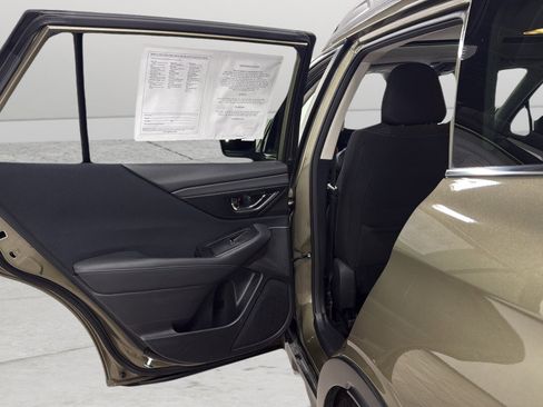 Used 2022 Subaru Outback Premium AWD/4WD image 31