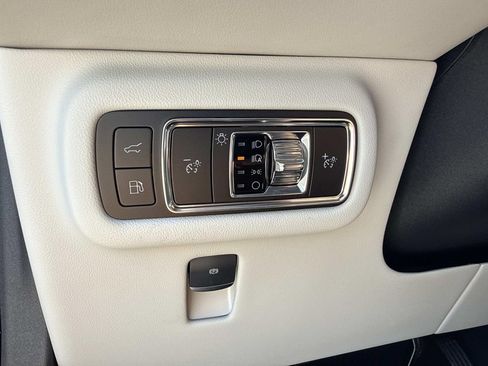 New 2026 Lincoln Nautilus Premier AWD/4WD image 32