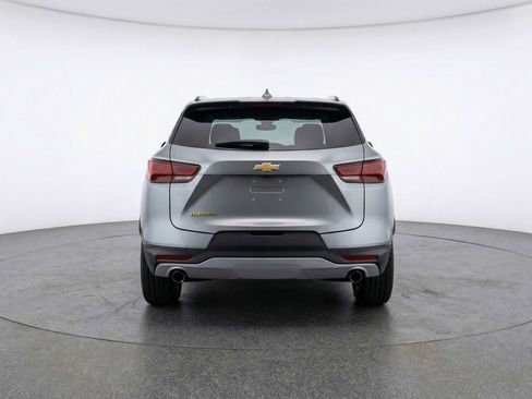 Used 2025 Chevrolet Blazer LT FWD image 7