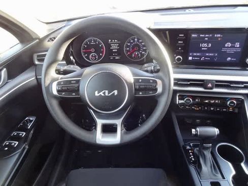 Used 2022 Kia K5 LXS image 11