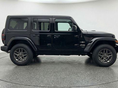 Used 2025 Jeep Wrangler Sport S image 11