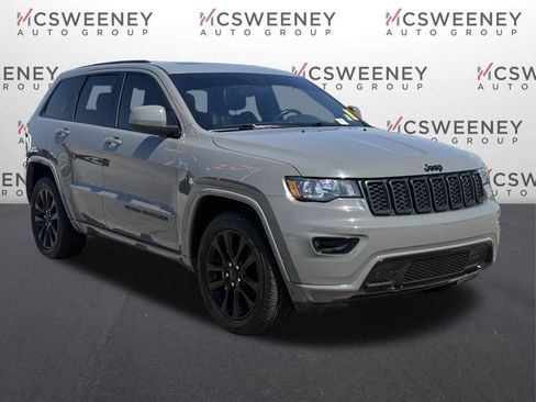 Used 2020 Jeep Grand Cherokee Altitude image 7
