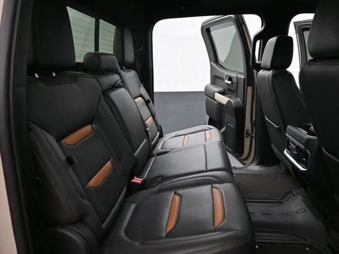Used 2021 GMC Sierra 1500 AT4 w/ AT4 Premium Package AWD/4WD image 22