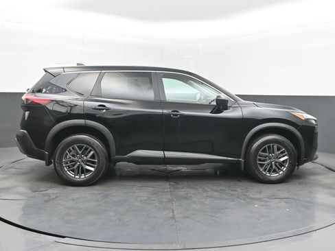 Used 2023 Nissan Rogue S FWD image 8