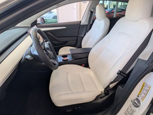Used 2023 Tesla Model 3 Standard Range RWD image 5