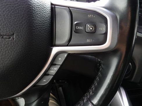 Used 2021 RAM 1500 Big Horn AWD/4WD image 17