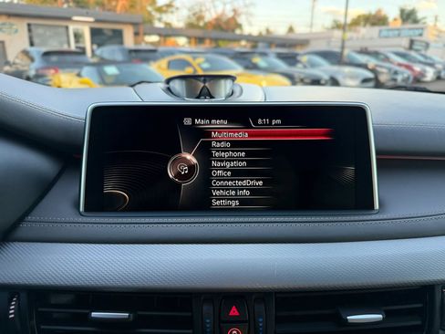 Used 2016 BMW X5 xDrive50i AWD/4WD image 34