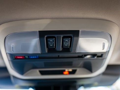 Certified 2024 Subaru Crosstrek 2.0i Premium image 31