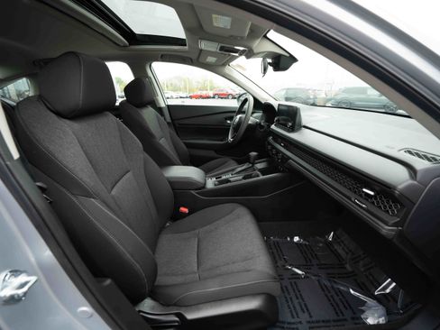 Certified 2025 Honda Accord SE image 26