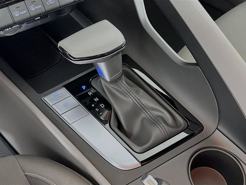 New 2026 Hyundai Elantra SEL Sport image 17