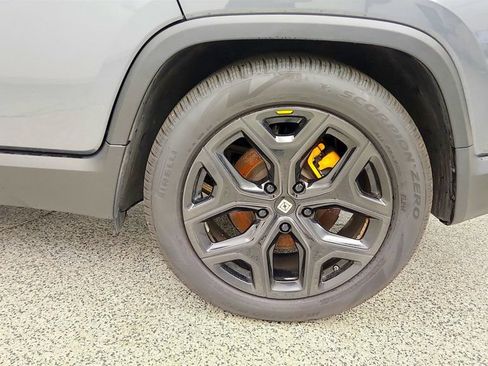 Used 2022 Rivian R1T Adventure AWD/4WD image 9