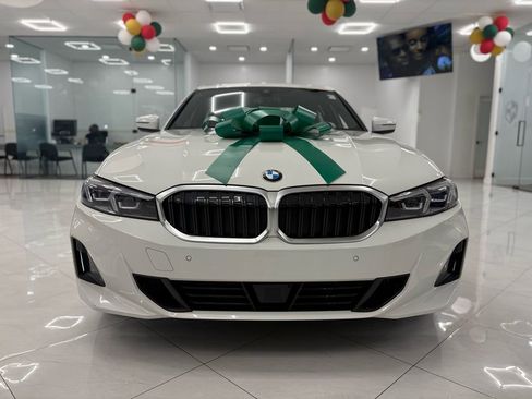 Used 2025 BMW 330i image 2