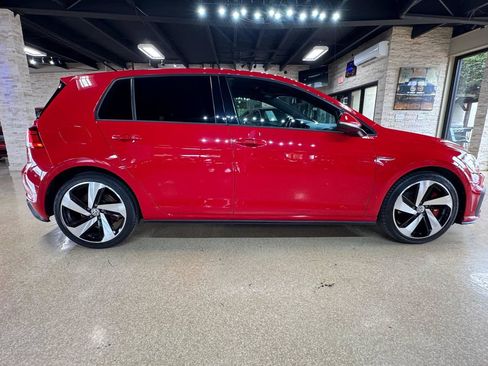 Used 2018 Volkswagen GTI Autobahn FWD image 9