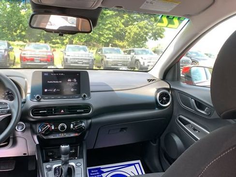 Used 2022 Hyundai Kona SEL w/ Cargo Package AWD/4WD image 22