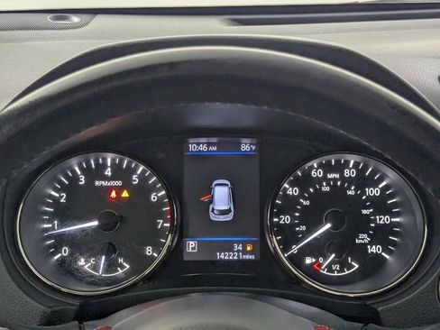 Used 2018 Nissan Rogue SV w/ Premium Package AWD/4WD image 25
