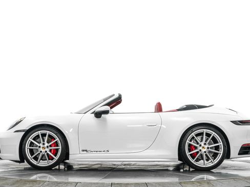 Used 2024 Porsche 911 Carrera 4S AWD/4WD image 6
