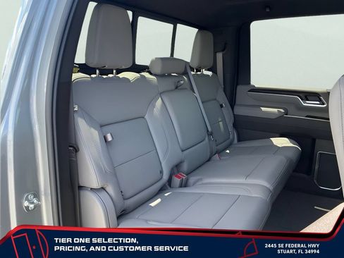 New 2026 GMC Sierra 2500 SLT w/ SLT Premium Package AWD/4WD image 15