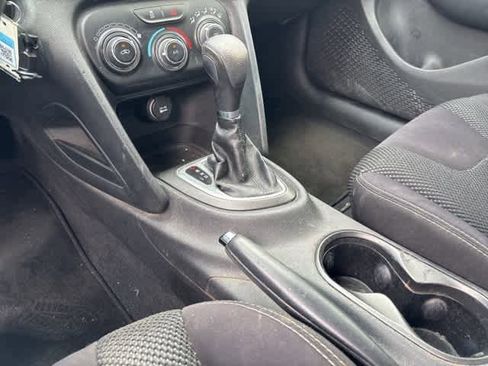 Used 2014 Dodge Dart SXT image 15