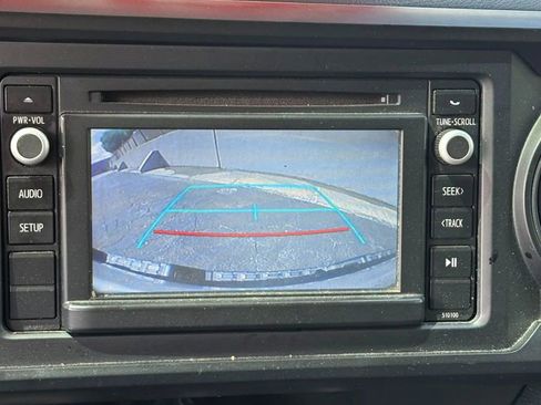 Used 2016 Toyota Tacoma SR image 10