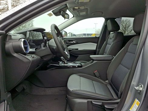 New 2026 Chevrolet Trax LT w/ Driver Confidence Package FWD image 9