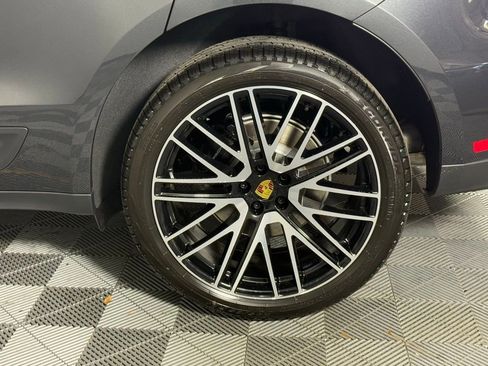 New 2026 Porsche Macan image 12