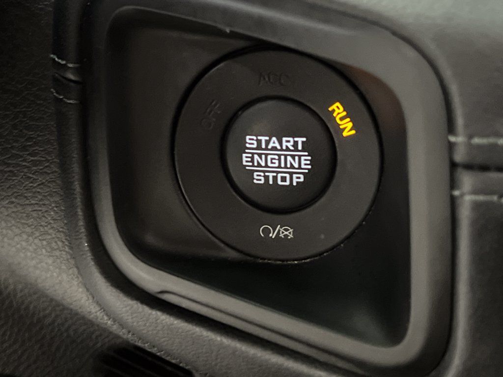 Used 2024 Jeep Wrangler Unlimited Rubicon AWD/4WD image 53