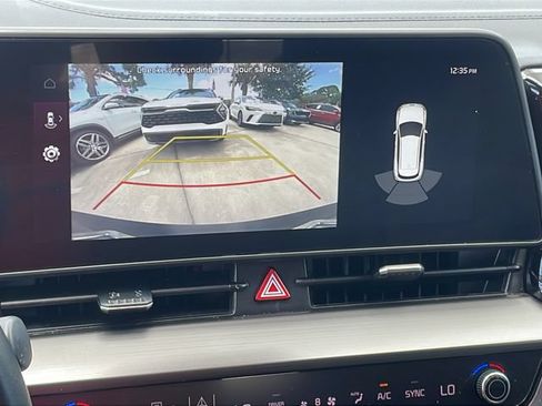 Certified 2025 Kia Sportage EX AWD/4WD image 19