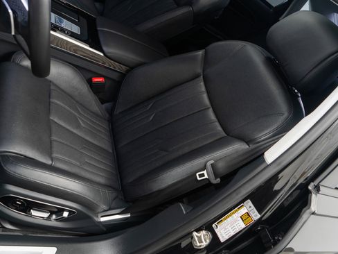 Used 2023 Audi A8 L 3.0T w/ Executive Package image 25