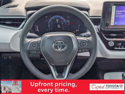 Used 2026 Toyota Corolla SE FWD image 14