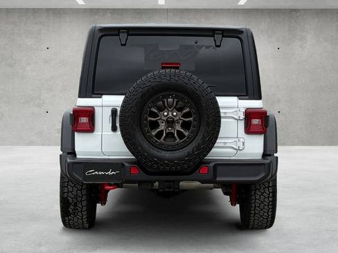 Used 2025 Jeep Wrangler Unlimited Rubicon AWD/4WD image 15