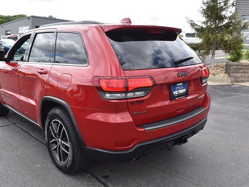 Used 2017 Jeep Grand Cherokee Trailhawk w/ Trailhawk Luxury Group AWD/4WD image 33