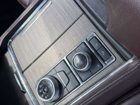 Used 2022 Ford Expedition Limited AWD/4WD image 26