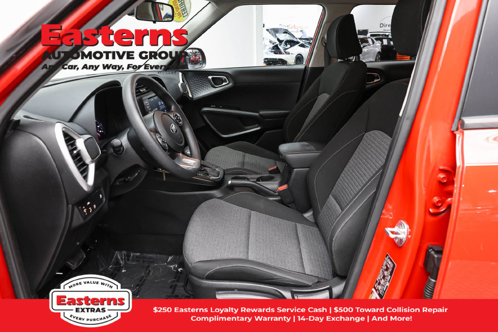 Used 2020 Kia Soul S FWD image 14