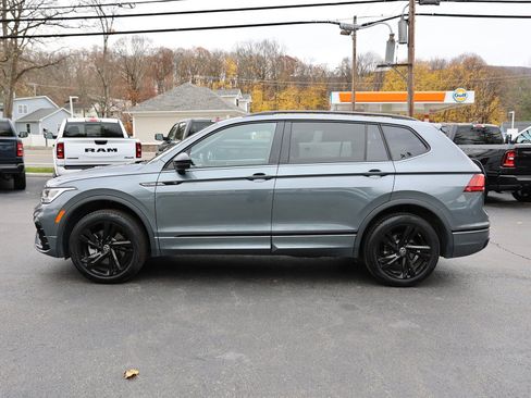 Used 2024 Volkswagen Tiguan SE R-Line image 4