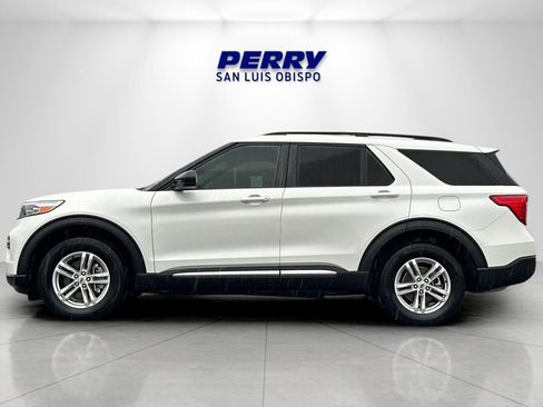 Used 2023 Ford Explorer XLT w/ Equipment Group 202A image 6