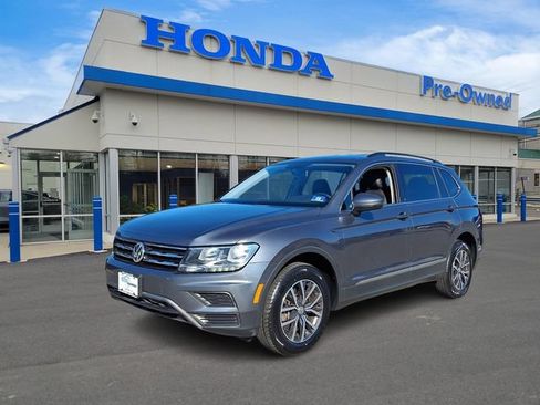 Used 2020 Volkswagen Tiguan SE AWD/4WD image 1