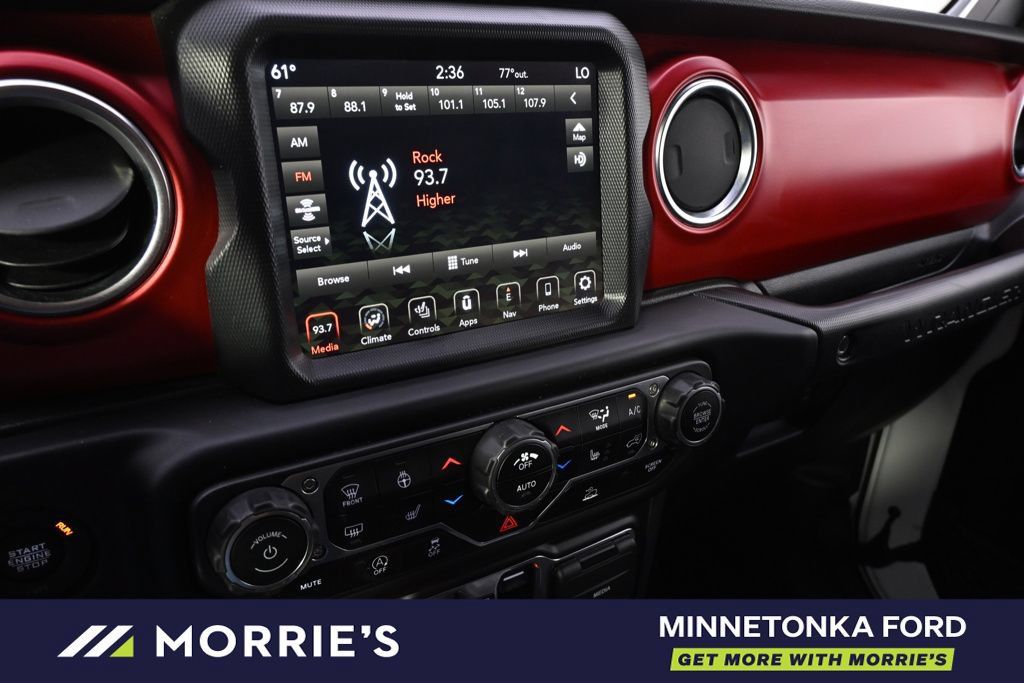 Used 2023 Jeep Wrangler Unlimited Rubicon w/ Cold Weather Group AWD/4WD image 27