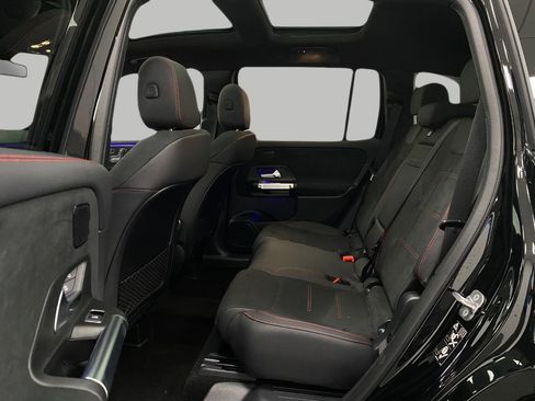 Certified 2025 Mercedes-Benz GLB 250 4MATIC image 28