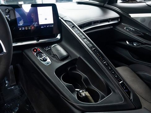 Used 2020 Chevrolet Corvette Stingray Premium Cpe w/ 3LT Preferred Equipment Group image 14