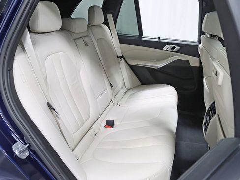 Used 2022 BMW X5 xDrive40i image 36