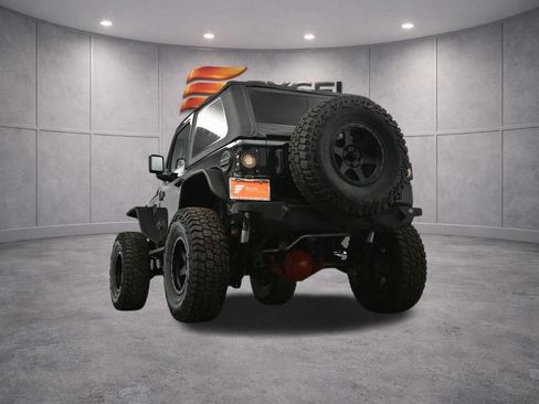 Used 2022 Jeep Wrangler Rubicon w/ Cold Weather Group AWD/4WD image 36