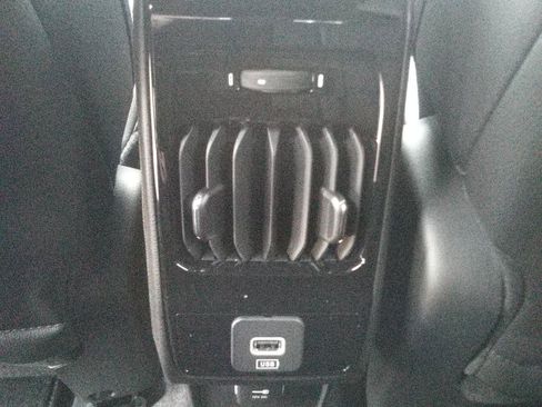 New 2026 Jeep Compass Limited AWD/4WD image 12