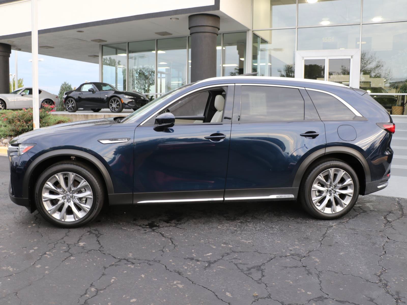 Certified 2026 MAZDA CX-90 3.3 Turbo w/ Premium Plus Pkg AWD/4WD image 2