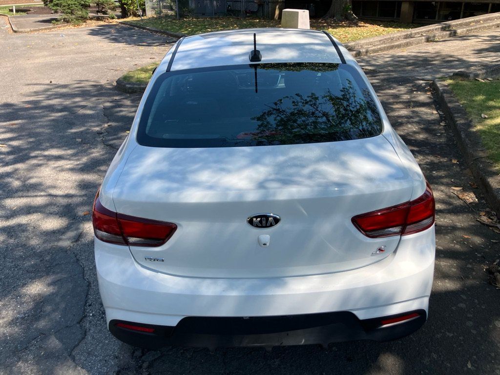 Used 2019 Kia Rio S FWD image 3