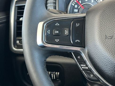 Used 2025 RAM 1500 Laramie image 36