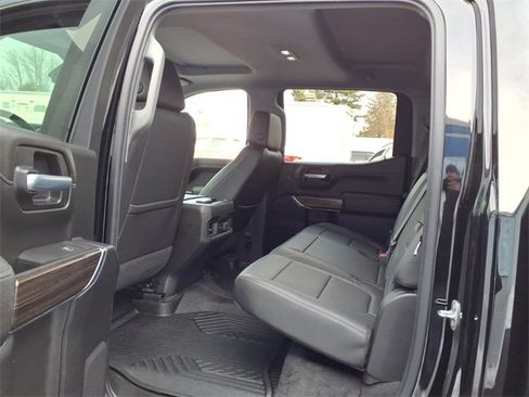 Used 2021 Chevrolet Silverado 1500 LT Trail Boss w/ Convenience Package II image 17